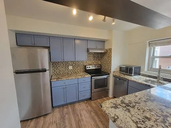 4980 N Marine Dr APT 1431, Chicago, IL 60640