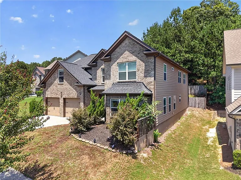 3066 Dolostone Way — Photo 3