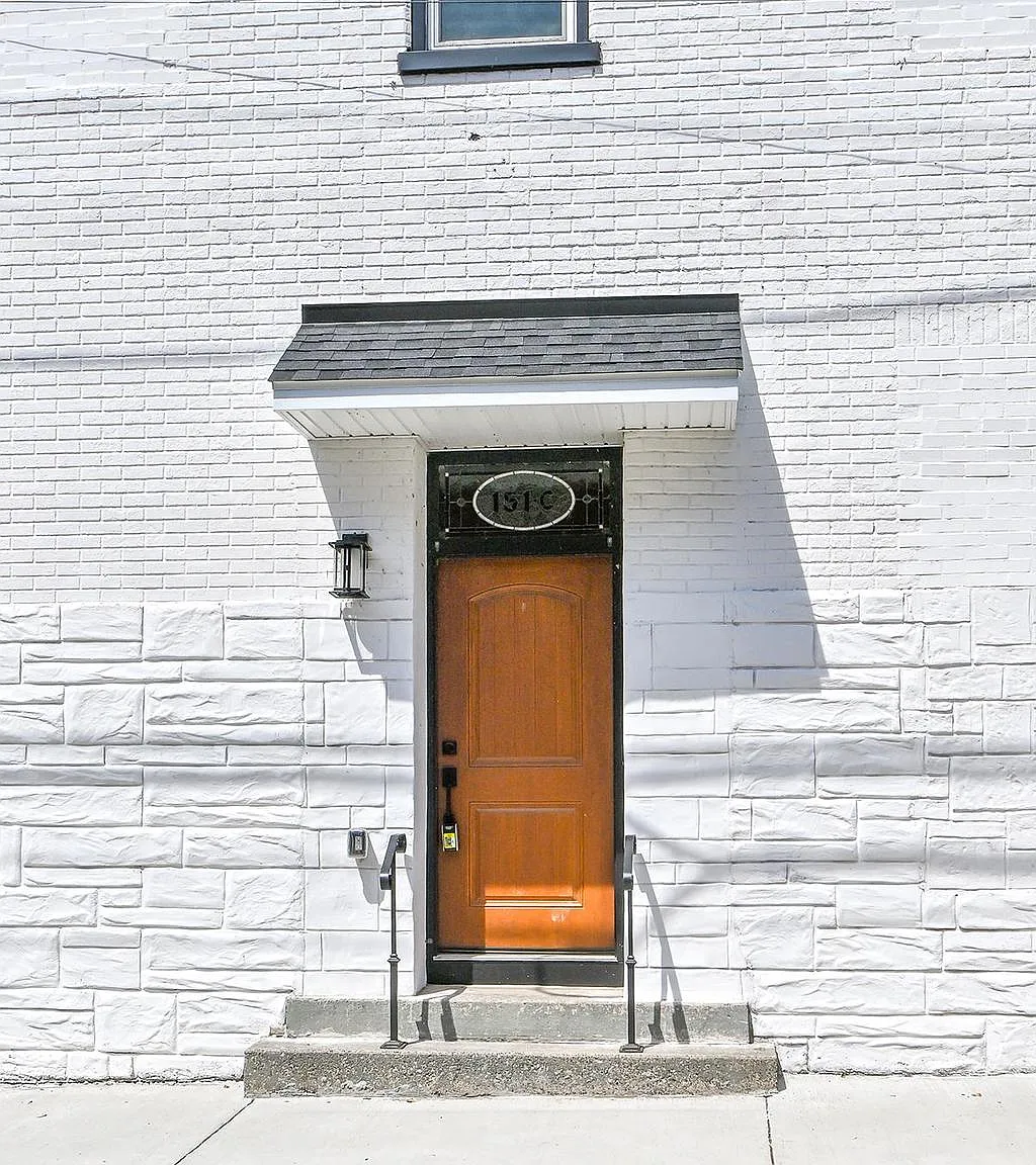 2 bed, 1.5 bath, 1024 sqft, $1,950 — Photo 1
