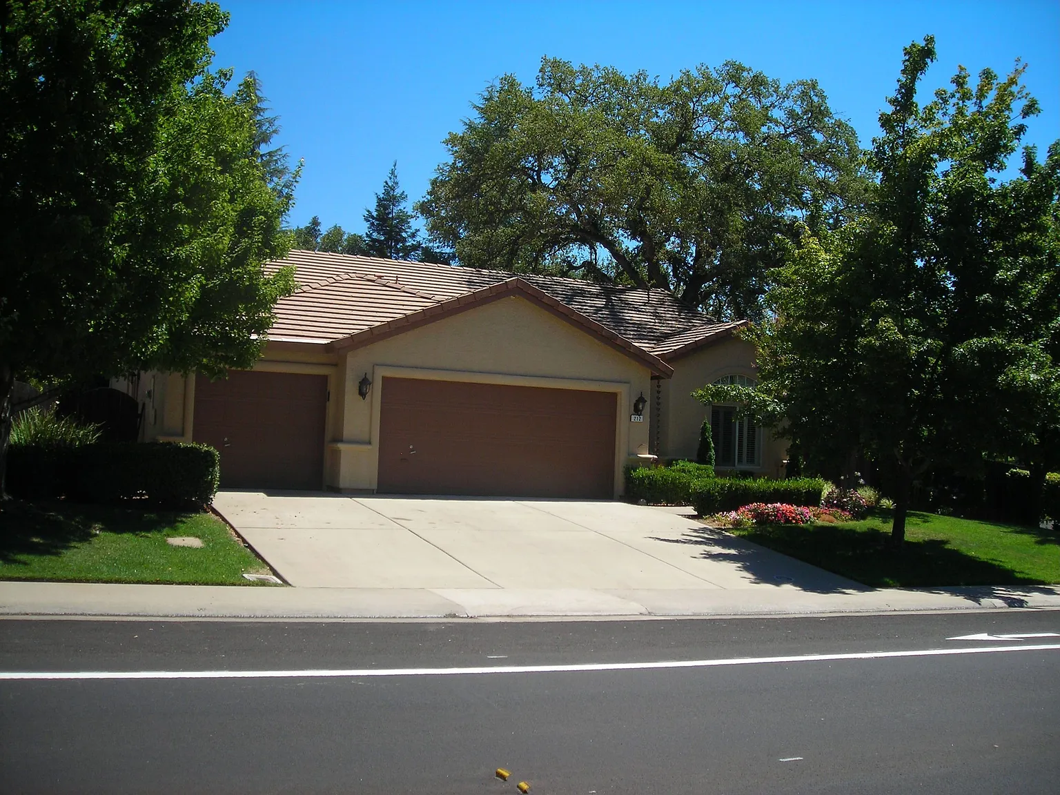 212 Briggs Ranch Dr photo 1