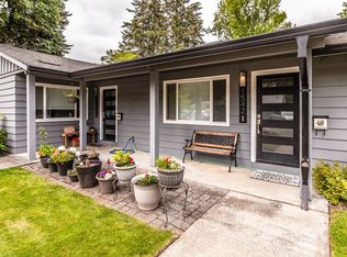 1540 8th St, West Linn, OR 97068