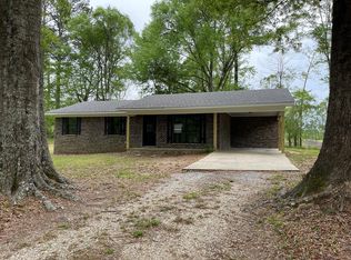 26 Pine Tree Dr, Laurel, MS 39443
