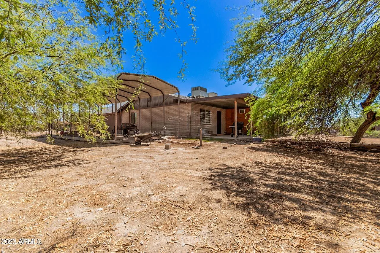 4 bed, 1674 sqft, $2,800 — Photo 2