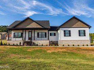 215 Franklin Estates Ln, Greenback, TN 37742