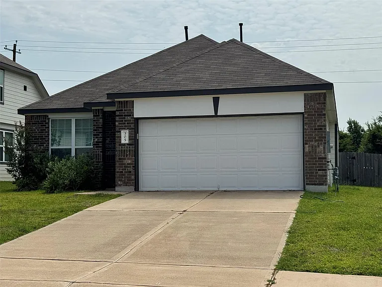 305 Black Bear Dr — Photo 2