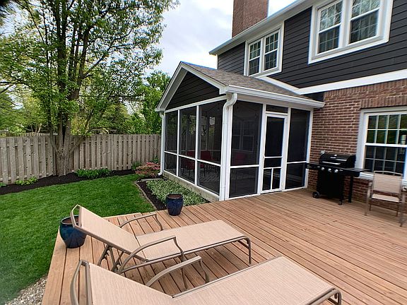 Awesome screened in porch