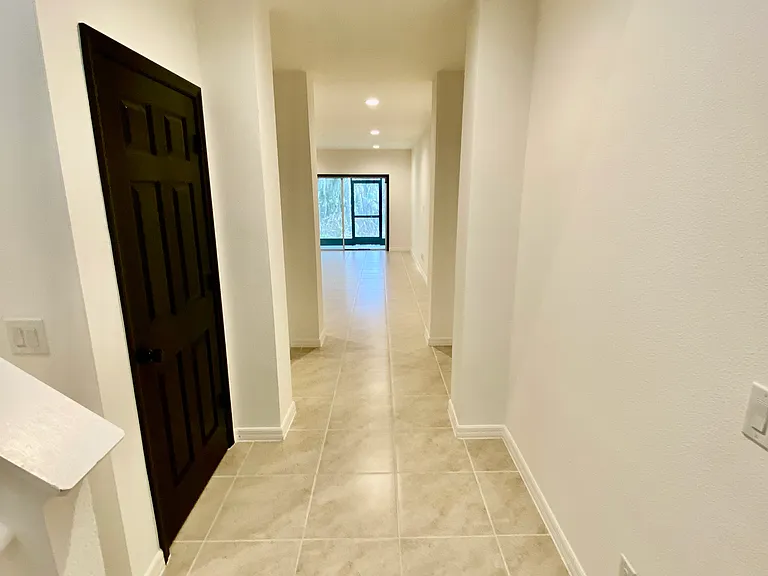 182 Glass Onion Dr — Photo 3