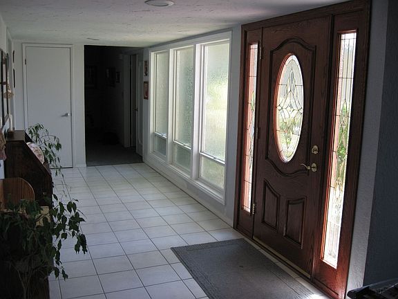 Front Entry Way