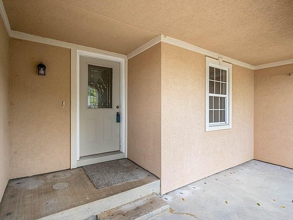 5th image of 2660 S Grant Avenue