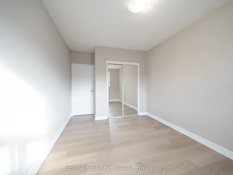 468 Ottawa St N #309A — Photo 7