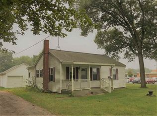 521 W 3rd St, Rochester, IN 46975