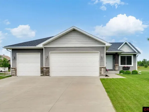 101 Birch St, Le Sueur, MN 56058