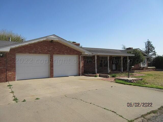 1st image of 121 E 19th Ave