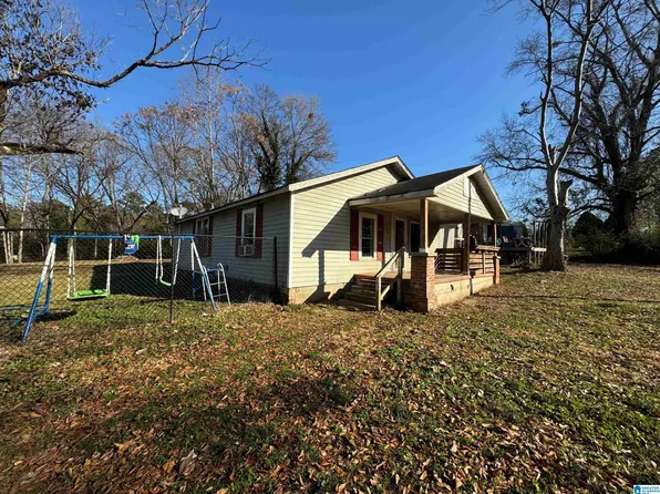 109 Johnson Dr, Bessemer, AL 35023