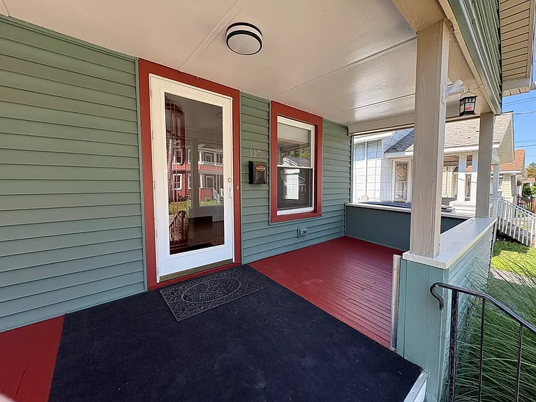 117 N Toll St — Photo 3