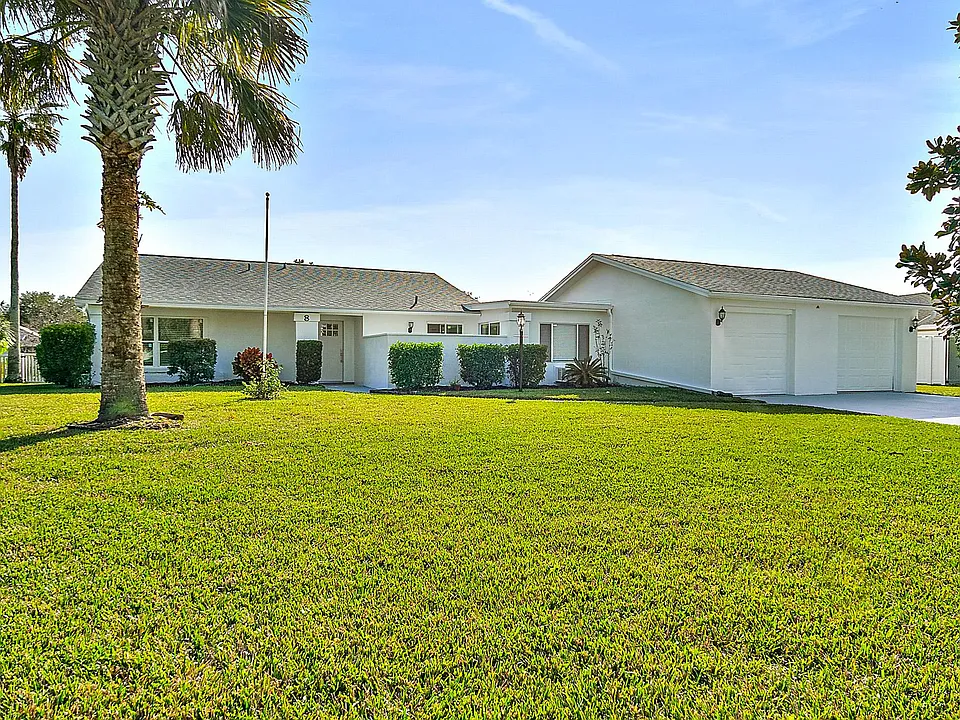 8 Carol Ct