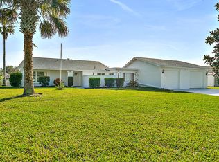 8 Carol Ct, Palm Coast, FL 32137