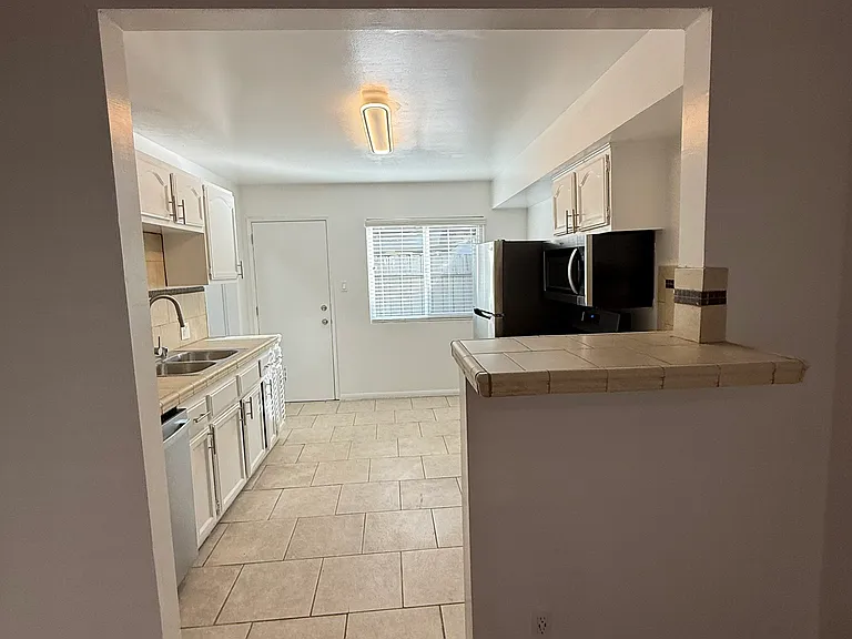 11826 Culver Blvd #11826 — Photo 5