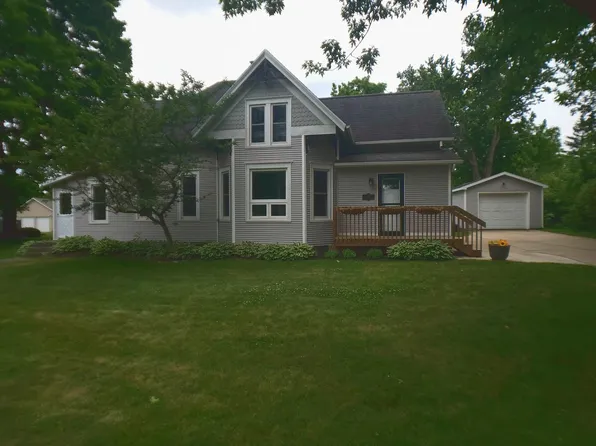 238 W School St, Belleville, WI 53508