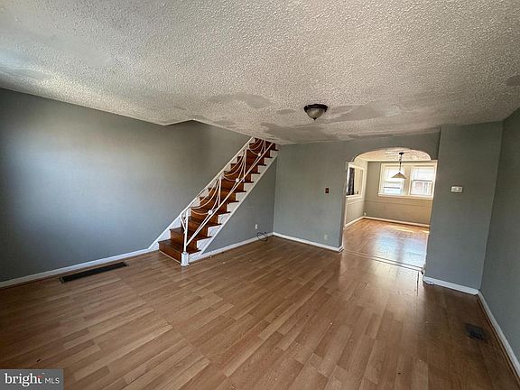 2nd image of 6741 Horrocks St