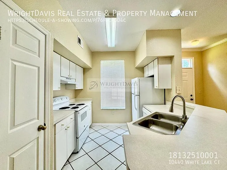 10440 White Lake Ct — Photo 7
