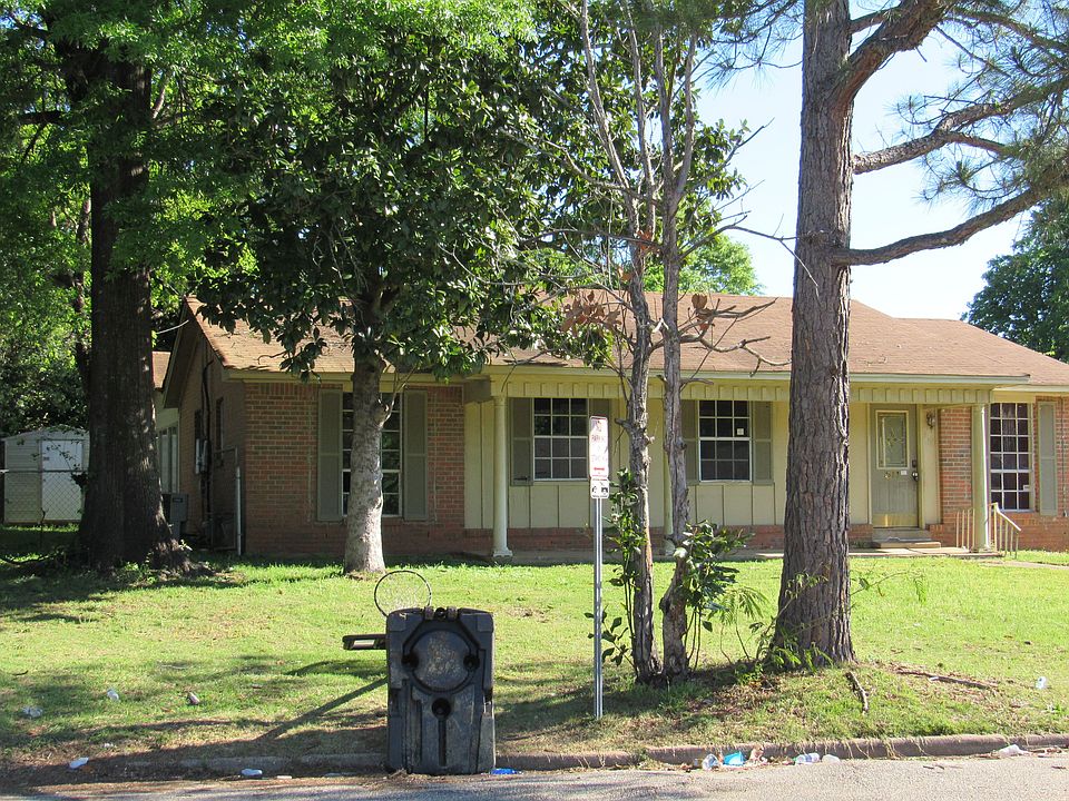 2nd image of 511 Oakbrook Ct