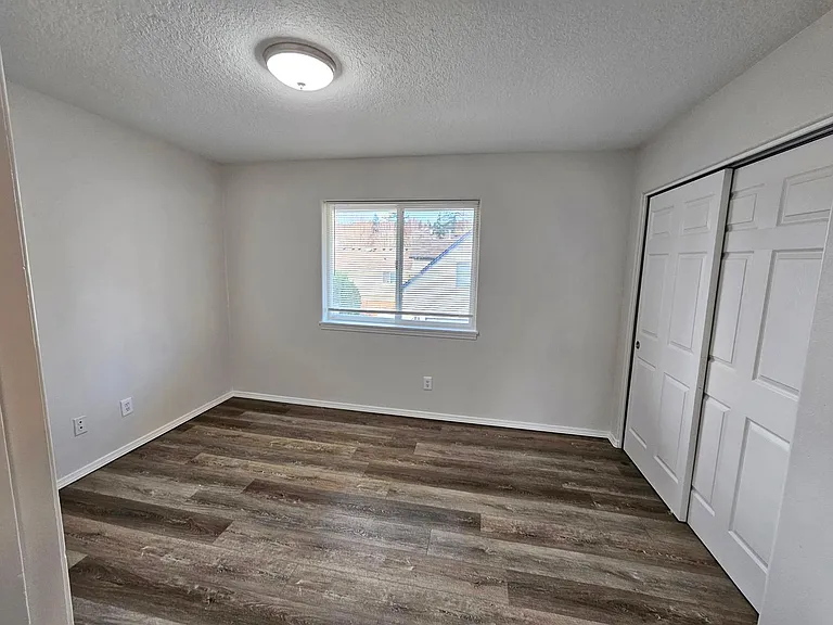 14553 SE Lone Pine Dr — Photo 3