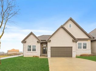 718 NE Lone Hill Dr #A, Lees Summit, MO 64064