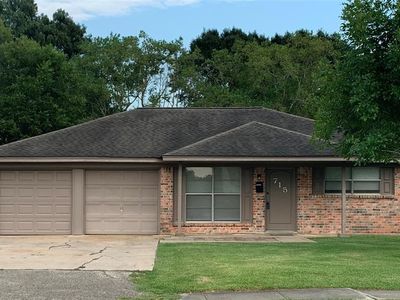 715 Kost Rd, Alvin, TX, 77511