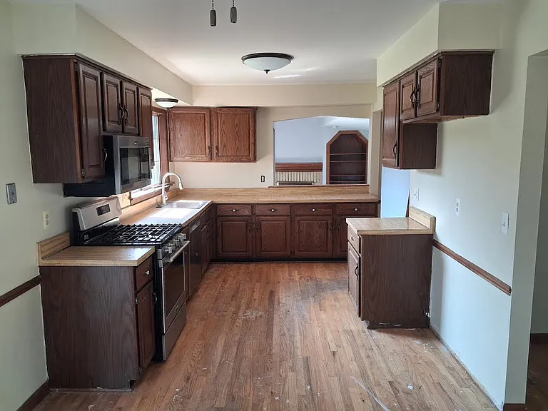 2097 E Roundtable Dr — Photo 5