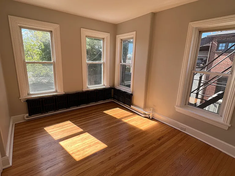 908 N Franklin St #2 — Photo 7