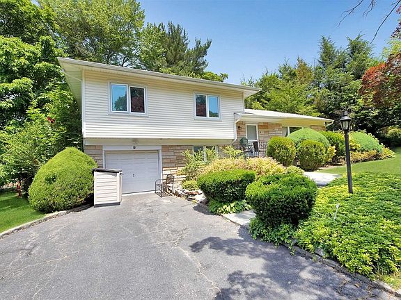 2nd image of 9 Briarfield Dr
