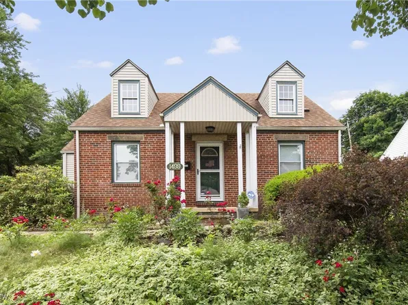 1499 Redwood Ave, Akron, OH 44301