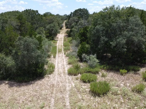 County Road 119/pvt1024 Cres #1024, Hallettsville, TX 77964