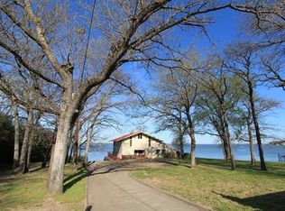 250 Commander Dr, Gun Barrel City, TX 75156