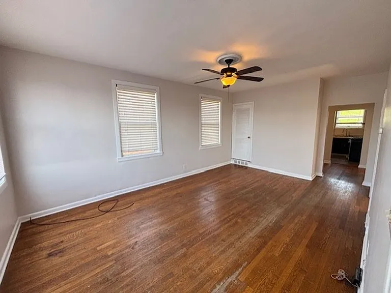 2709 Pyramid Ave — Photo 5