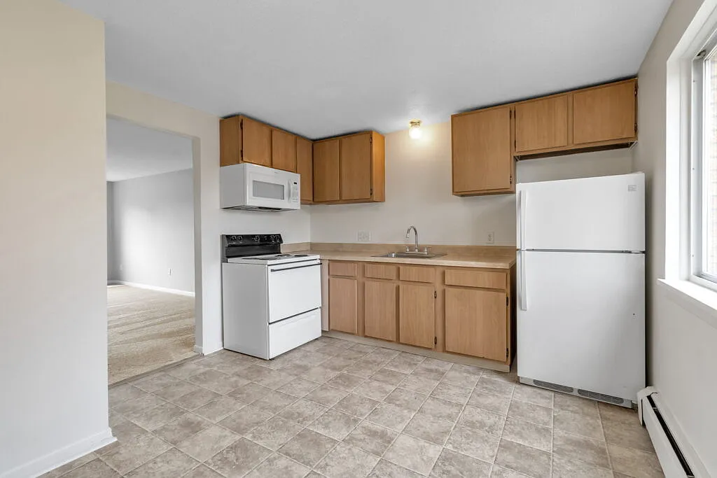 Ridgecrest Court — Photo 4