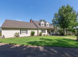 19112 Robledo Way, Redding, CA 96003