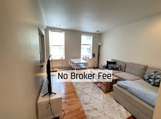 48 Phillips St #2, Boston, MA 02114