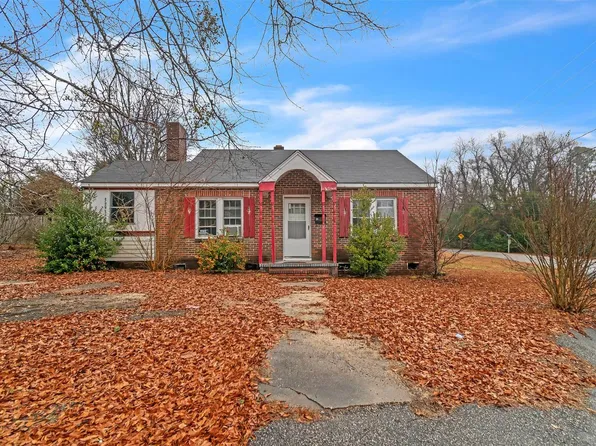 38 Evergreen St, Cheraw, SC 29520