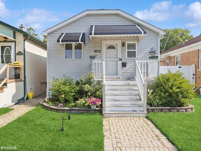 9532 Henrietta Ave, Brookfield, IL, 60513