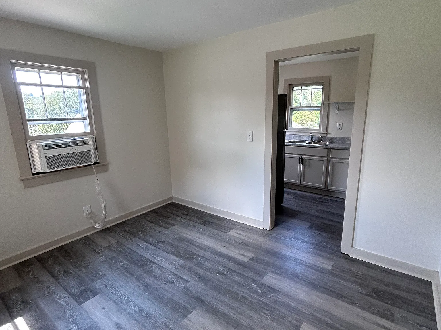 1 bed, 700 sqft, $875 — Photo 4