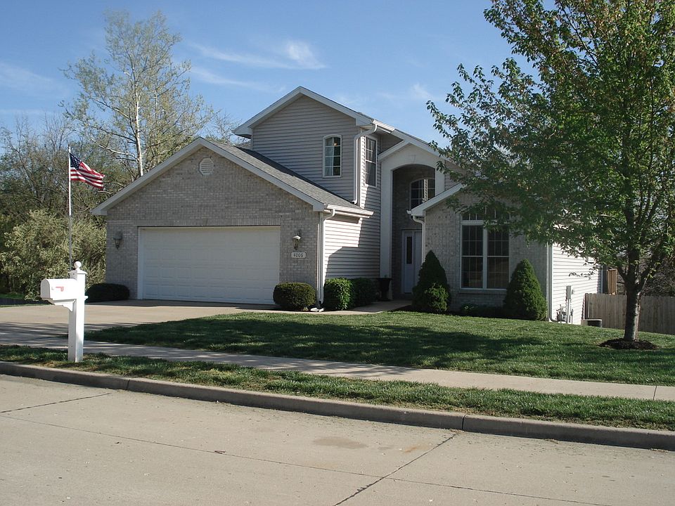 1st image of 4006 Chatsworth Dr