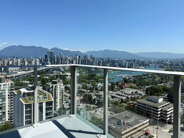 2488 Granville St — Photo 135