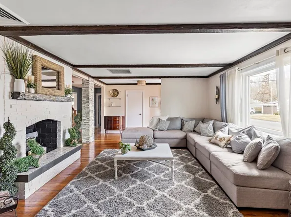 68 Linden Ave, Swampscott, MA 01907