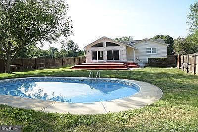 2nd image of 1032 Mount Airy Rd