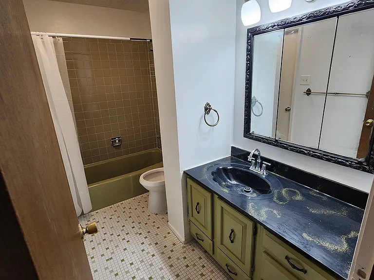 9547 Winkler Dr — Photo 10