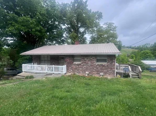 9154 Highway 131, Washburn, TN 37888