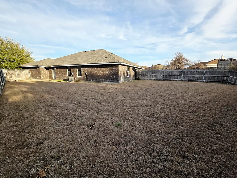 2011 Pinckney Ct #B — Photo 38