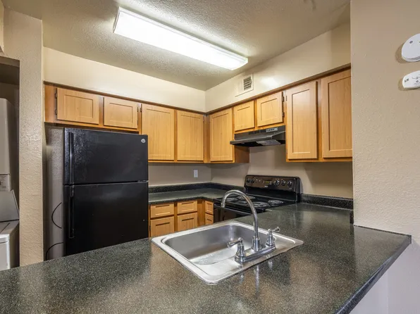 Doral Club Apartments
